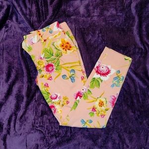 Pink Floral Slavks (0)